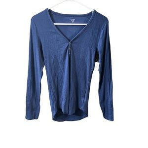 3/$30 🖤 NWT Gap Navy Long sleeve Tee shirt size small